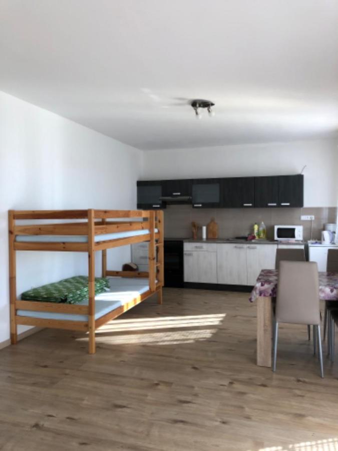 Apartmany Eva 弗林布尔克 外观 照片