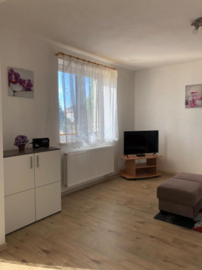 Apartmany Eva 弗林布尔克 外观 照片