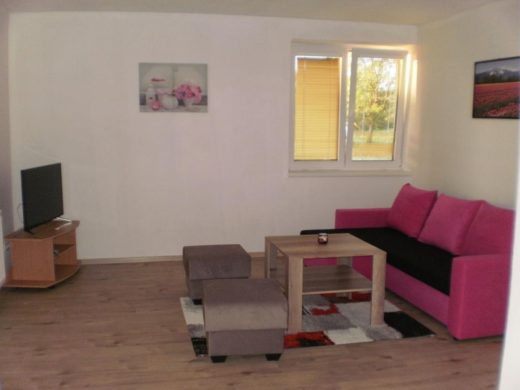 Apartmany Eva 弗林布尔克 外观 照片
