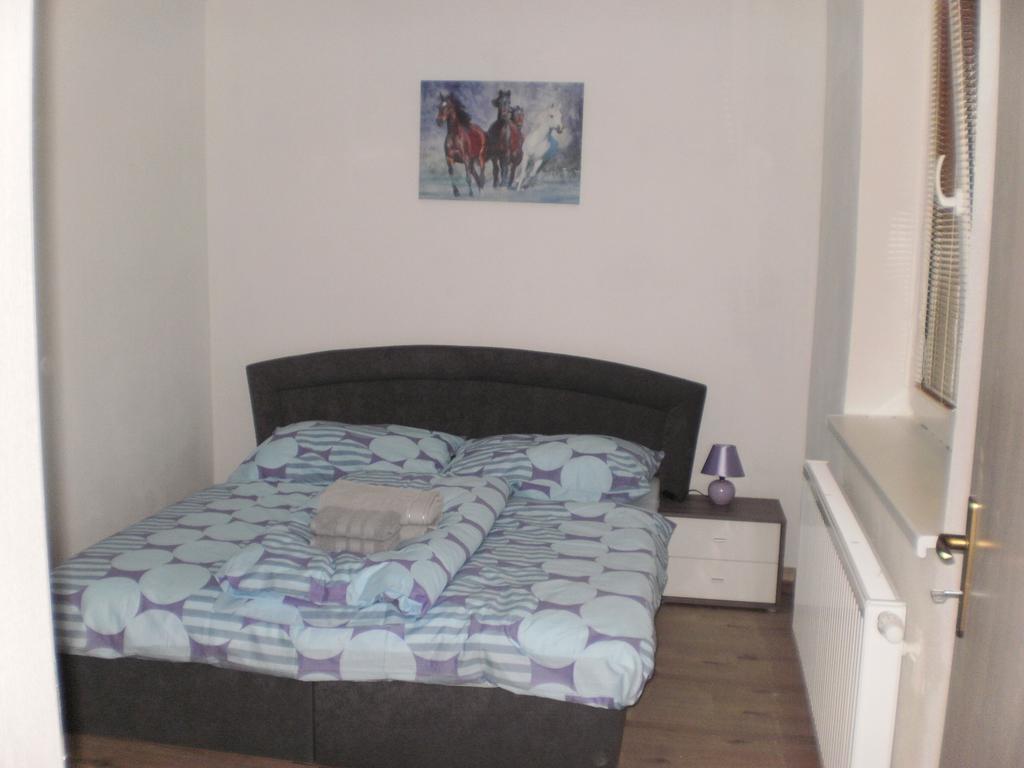 Apartmany Eva 弗林布尔克 外观 照片