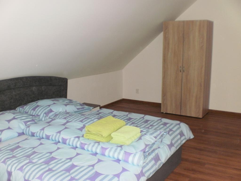 Apartmany Eva 弗林布尔克 外观 照片