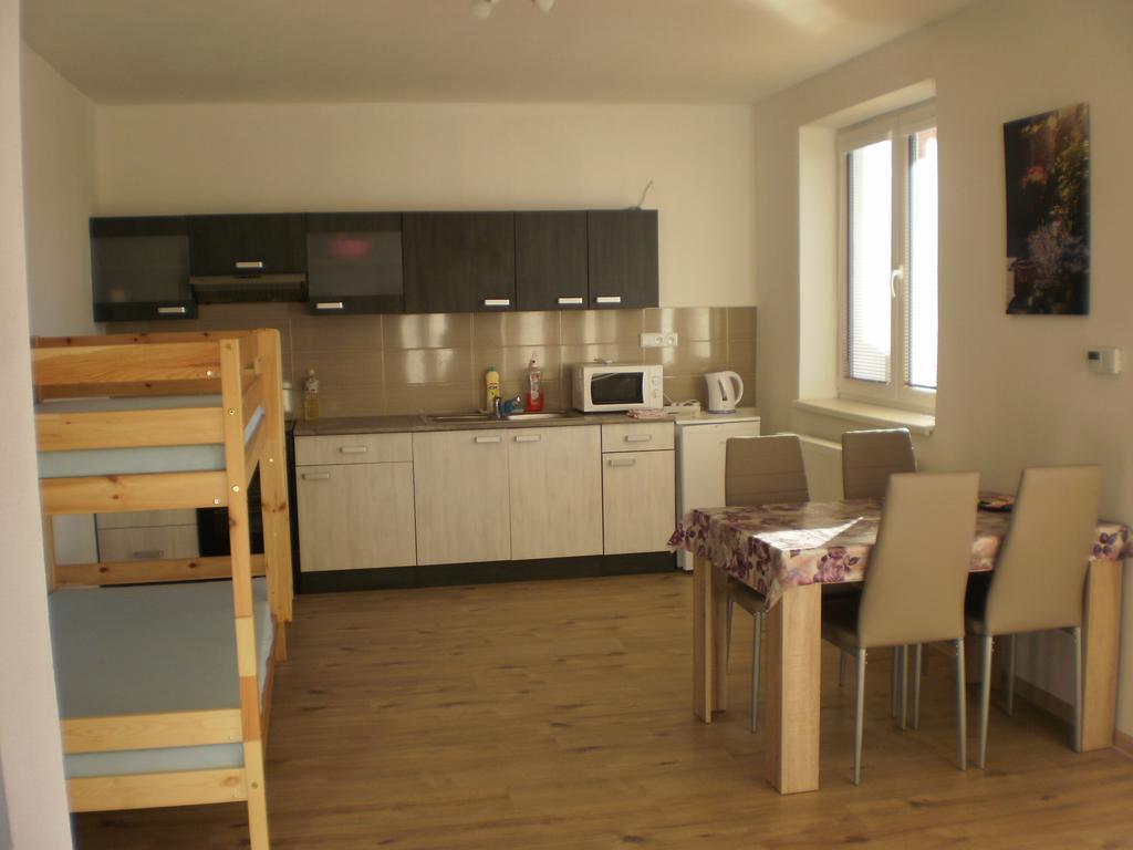 Apartmany Eva 弗林布尔克 外观 照片