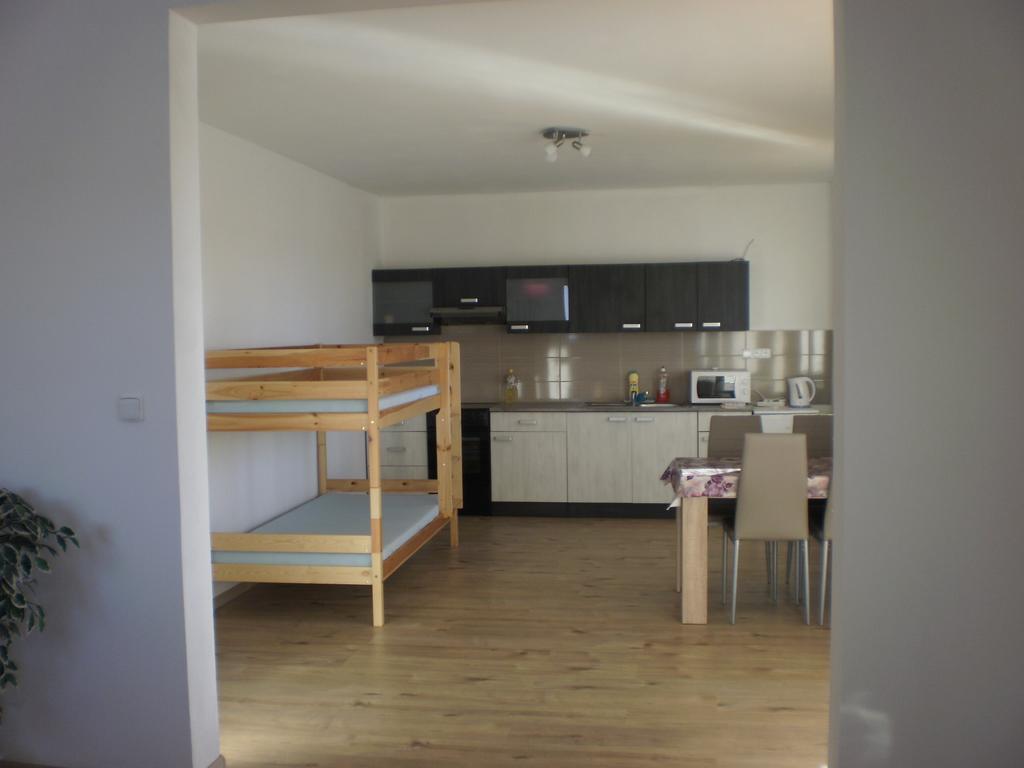 Apartmany Eva 弗林布尔克 外观 照片